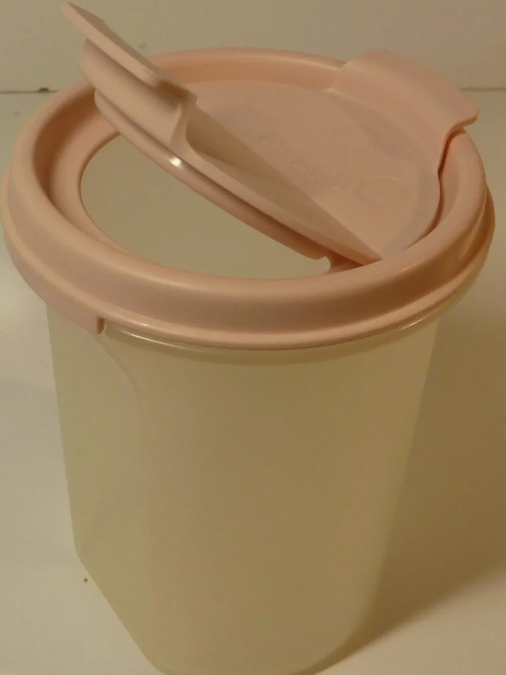 NOS Vintage Tupperware Modular Mates Round 2 Shaker Canister Pink Lid 1606